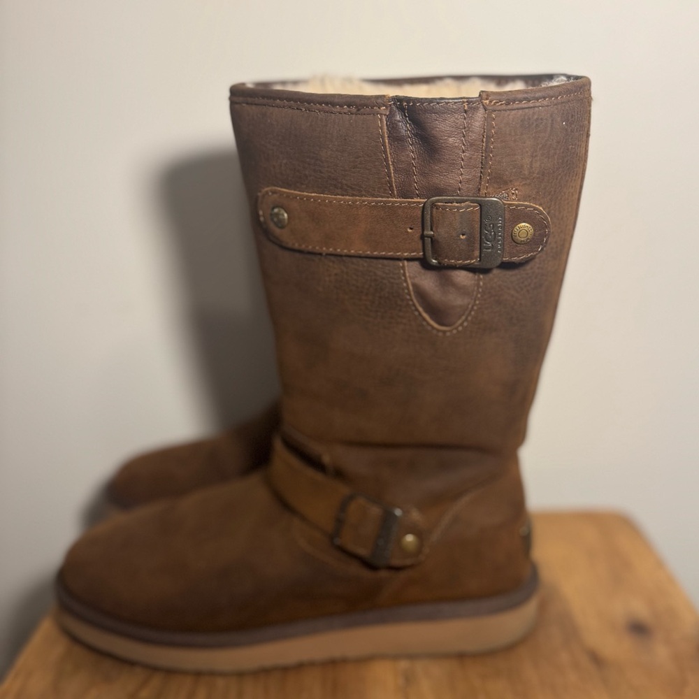 Sutter Brown Ugg Boots sz 9